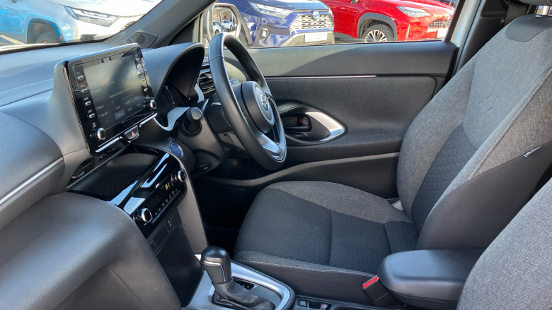 Toyota Yaris Cross 1.5 Hybrid Design 5dr CVT Hybrid Estate